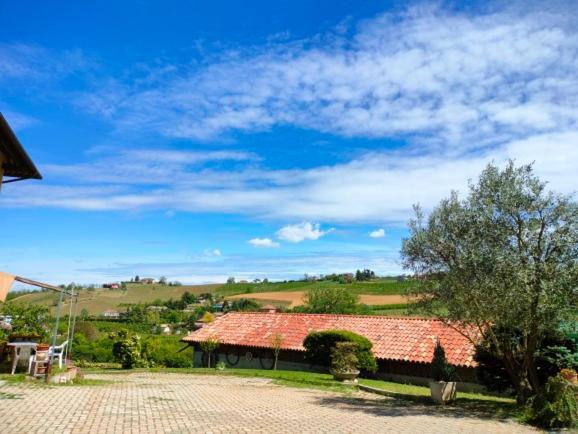 Cascina Cantaret Agriturismo San Marzano Oliveto ภายนอก รูปภาพ
