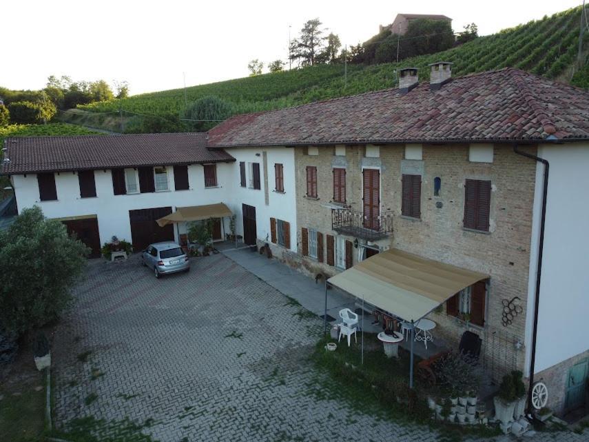 Cascina Cantaret Agriturismo San Marzano Oliveto ภายนอก รูปภาพ